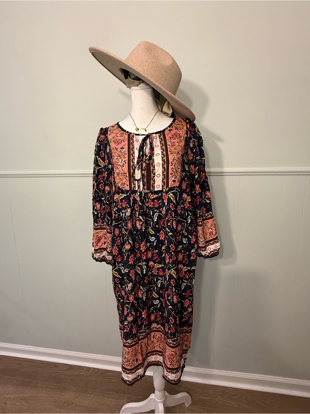 Bohemian Floral Midi Dress in Black and Rust size XL - Picture 3 of 3